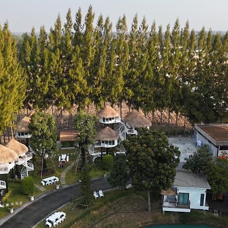 Skybird Lake View Resort&Camping Khaoyai Pak Chong Exterior foto