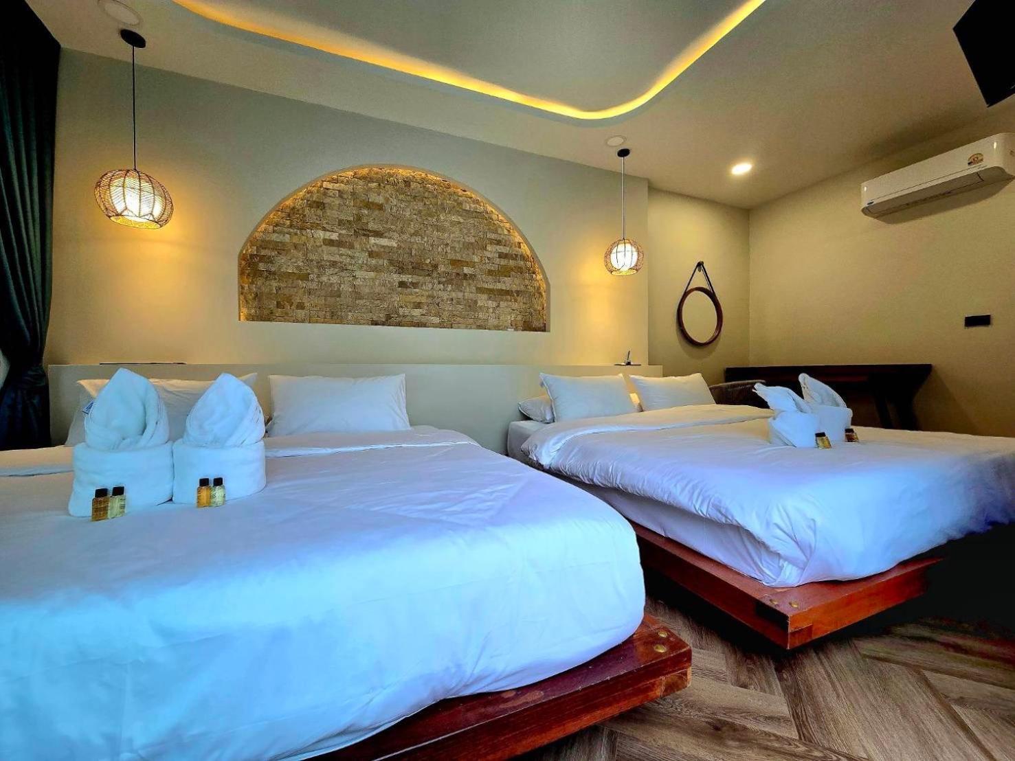 Skybird Lake View Resort&Camping Khaoyai Pak Chong Exterior foto